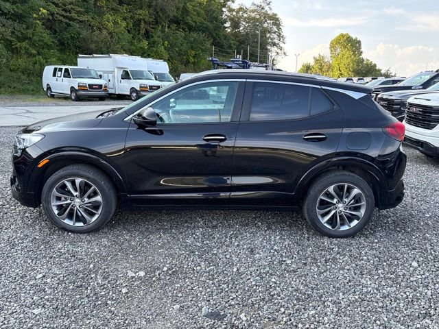 Used 2023 Buick Encore GX Select w/ Sport Touring Package AWD/4WD image 2