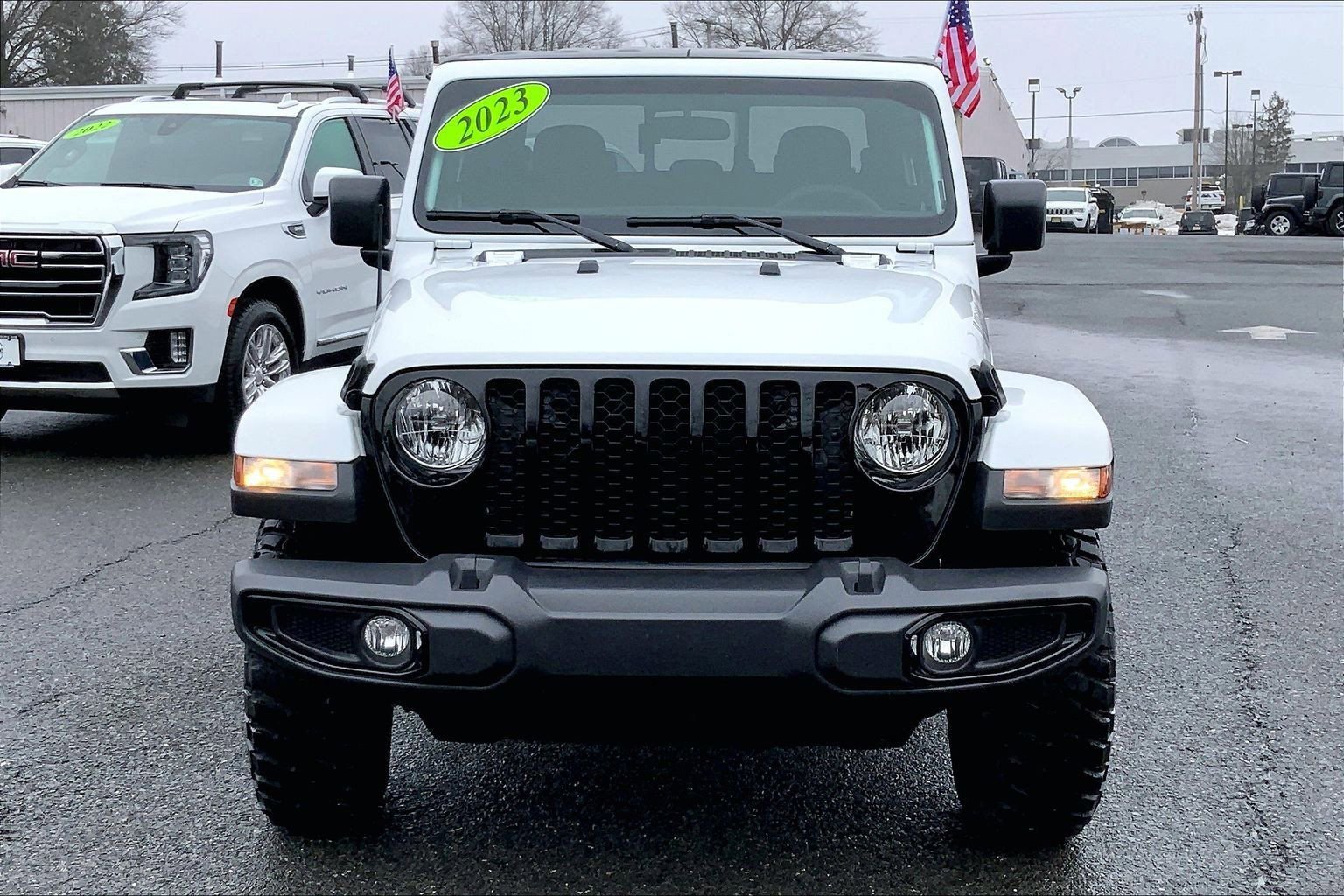 Certified 2023 Jeep Gladiator Willys image 3