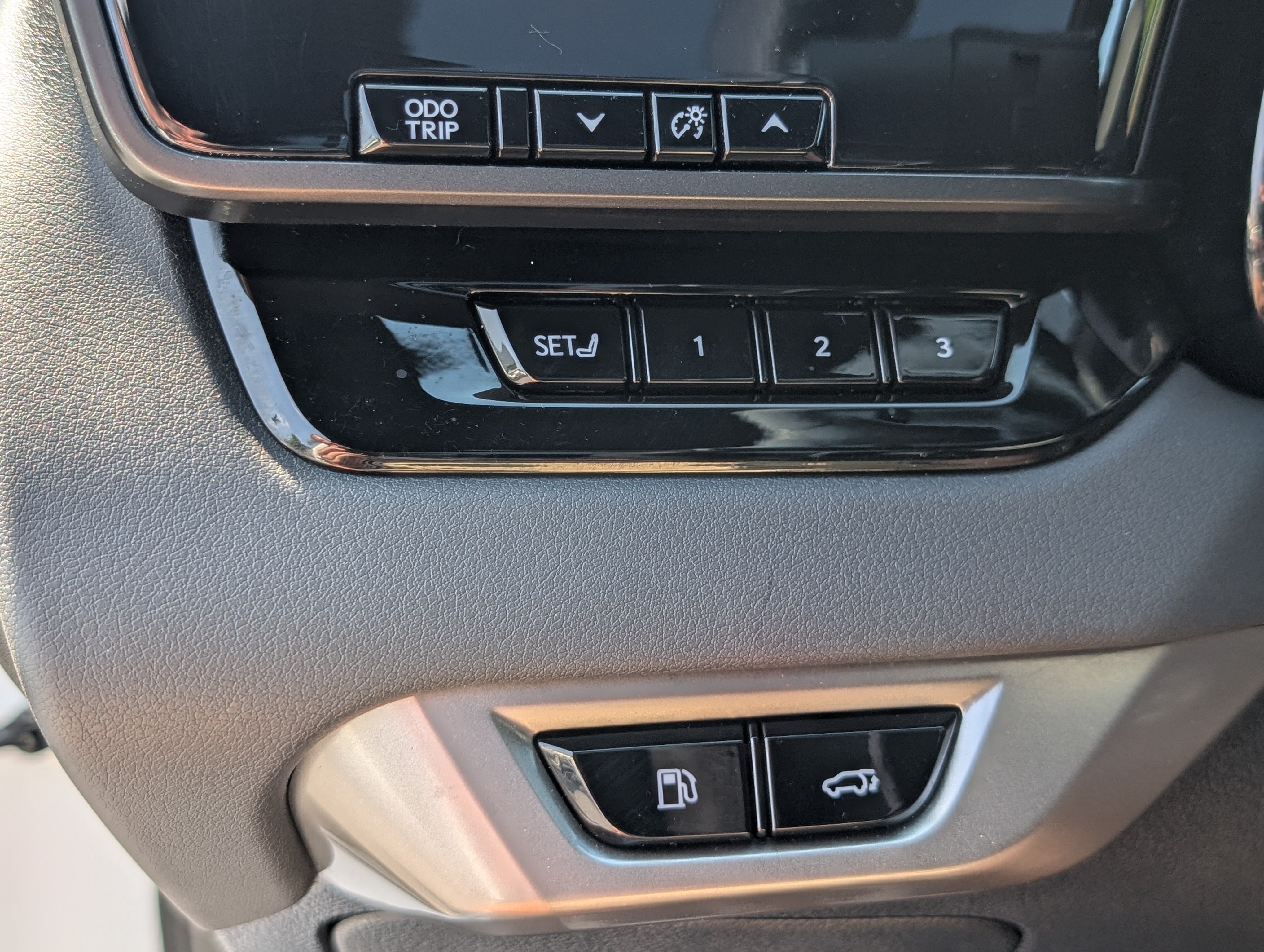 Certified 2024 Lexus RX 500h F Sport w/ Convenience Package AWD/4WD image 25