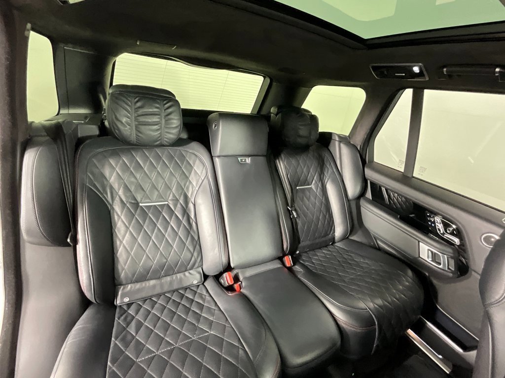 Used 2020 Land Rover Range Rover SV Autobiography Dynamic image 22