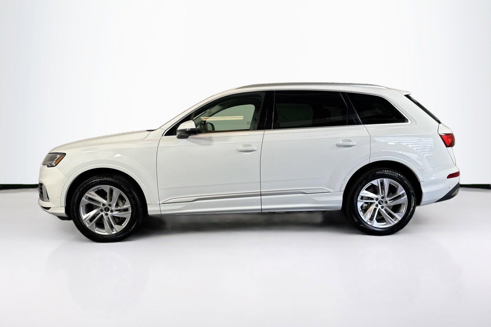 Used 2024 Audi Q7 3.0T Premium Plus image 8