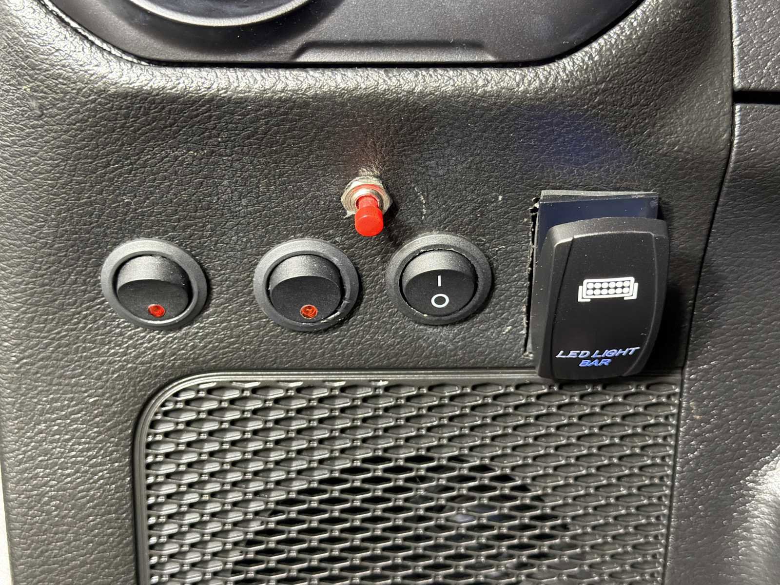 Used 2021 Jeep Wrangler Unlimited Sahara image 22