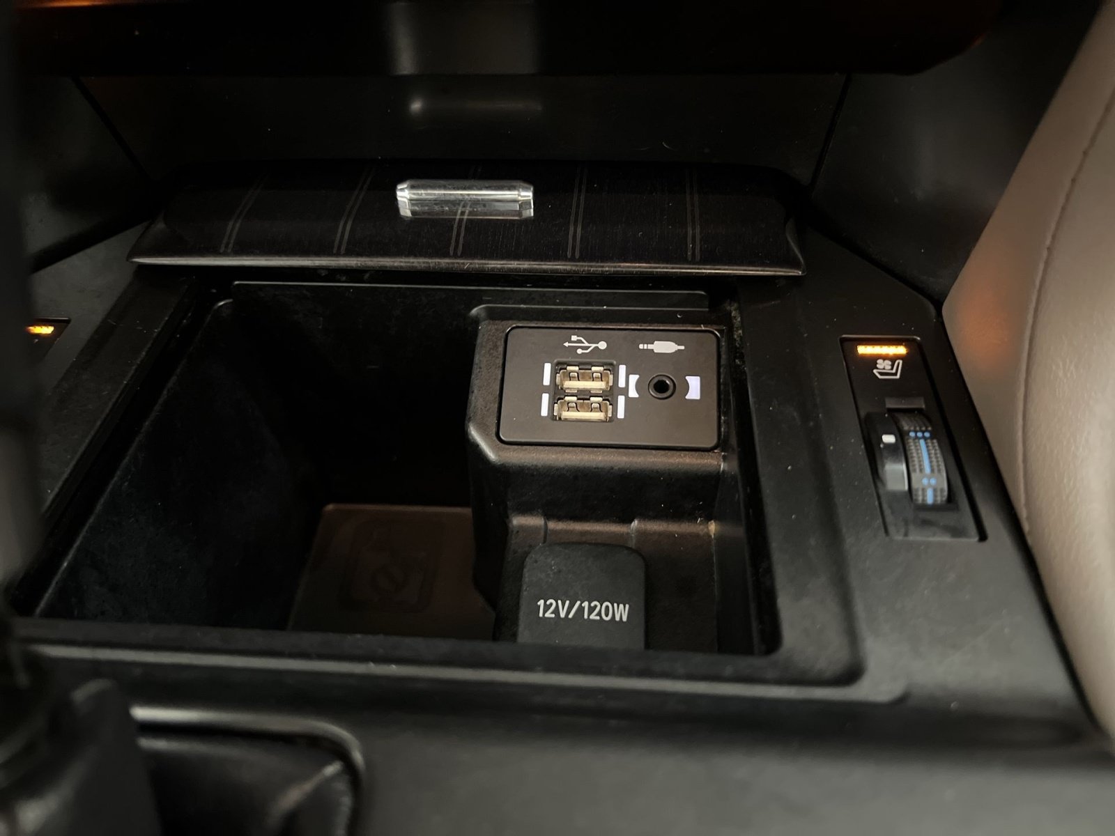 Used 2023 Lexus GX 460 Premium w/ Premium Package AWD/4WD image 34