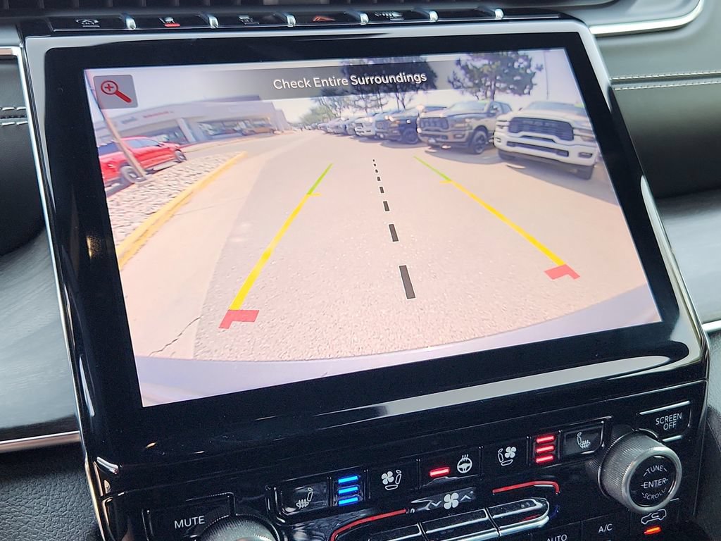 Certified 2022 Jeep Grand Cherokee Overland w/ Luxury Tech Group IV AWD/4WD image 23
