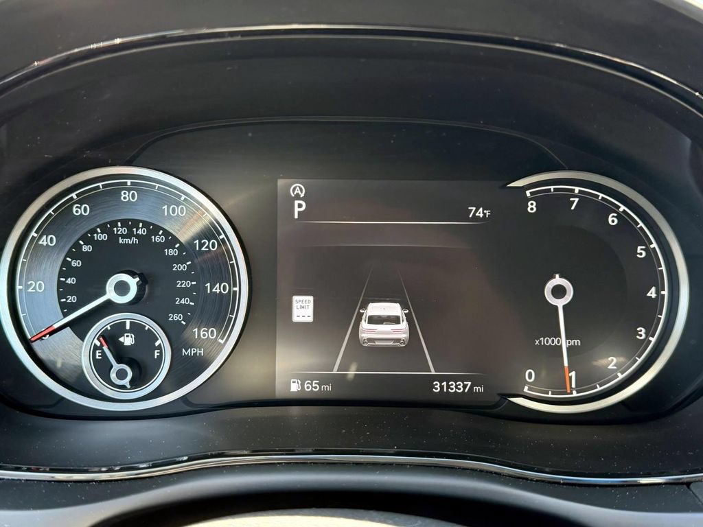 Certified 2025 Genesis GV70 2.5T AWD/4WD image 31