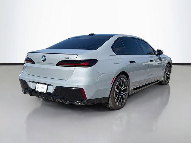 Used 2025 BMW i7 xDrive60 AWD/4WD image 5