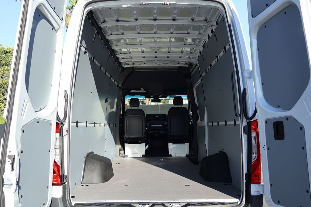 New 2026 Mercedes-Benz Sprinter 3500 image 8
