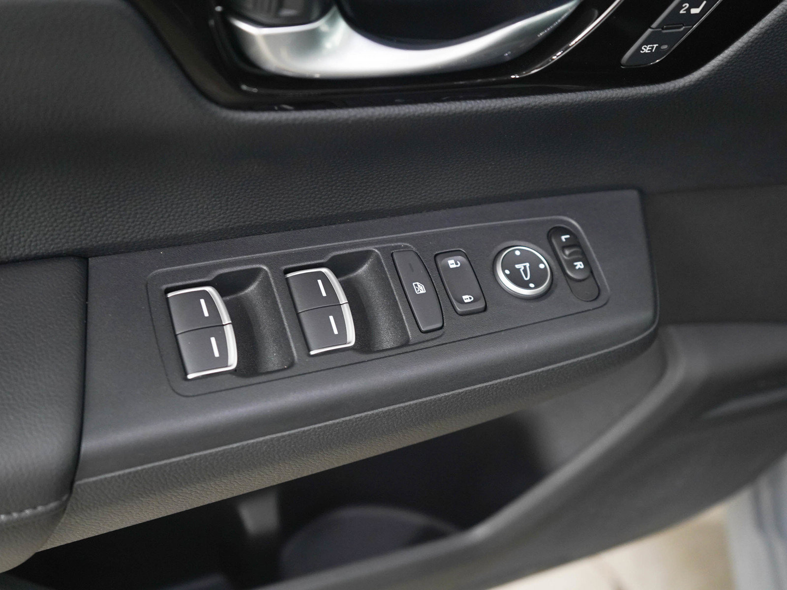 Used 2024 Honda CR-V EX-L image 20