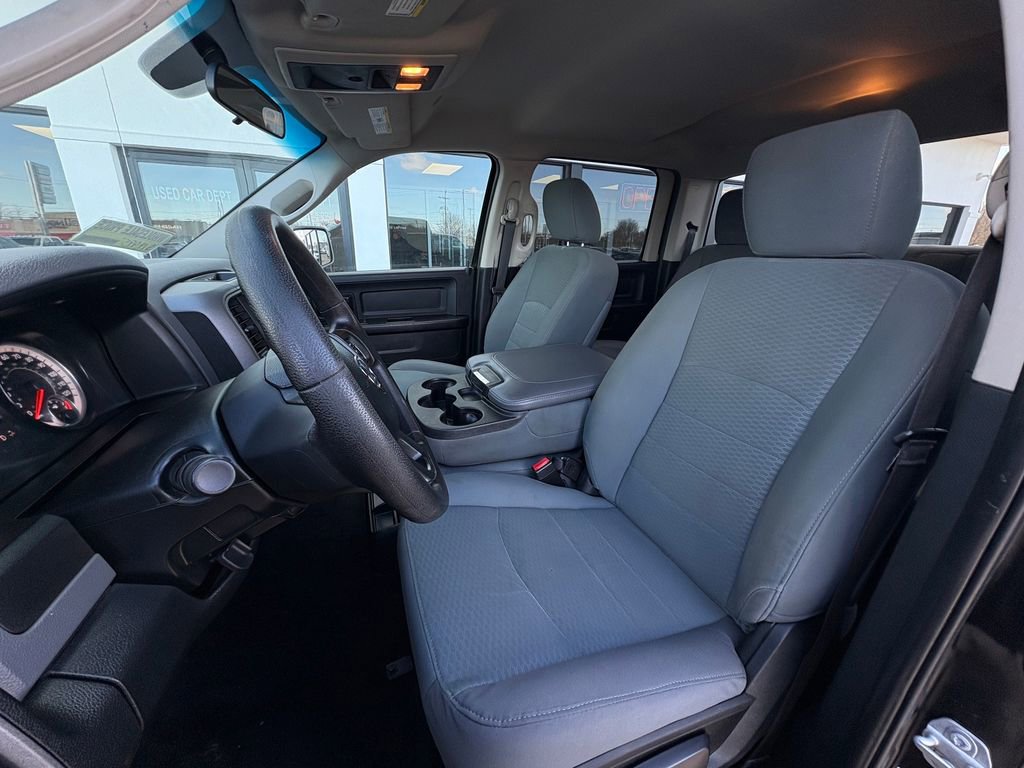 Used 2017 RAM 1500 ST w/ SXT Appearance Group image 14