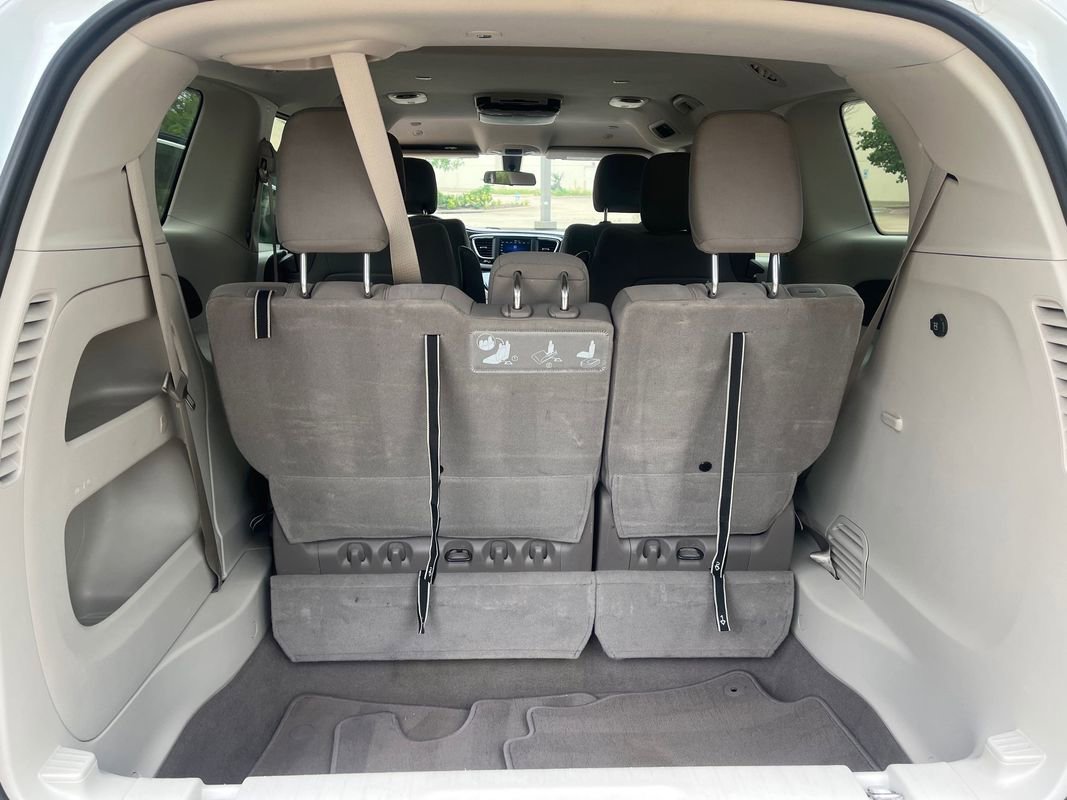 Used 2020 Chrysler Voyager LX w/ Cold Weather Group image 16