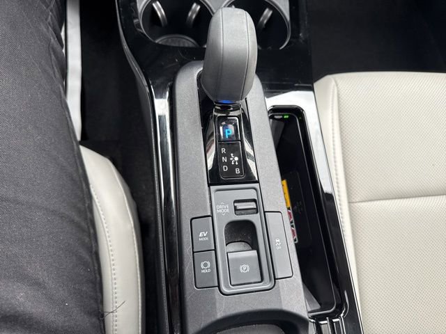 Used 2024 Toyota Prius Limited w/ Limited Premium Package image 19