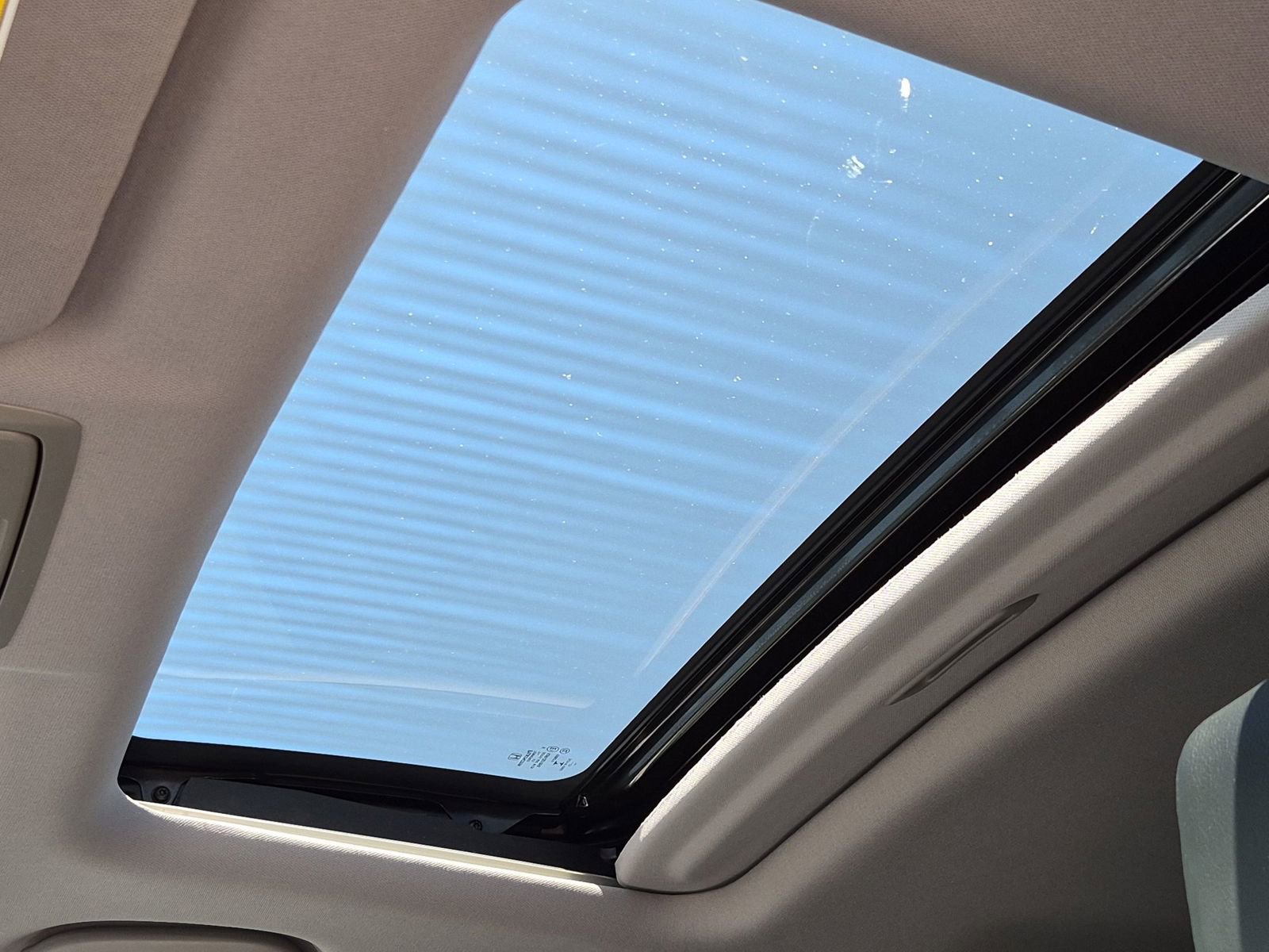 Used 2022 Honda CR-V EX-L image 14