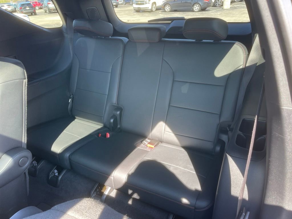 Used 2025 Chevrolet Traverse Z71 w/ Enhanced Driving Package image 27
