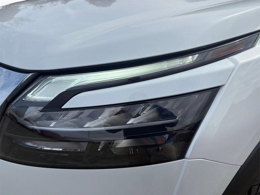 New 2025 Nissan Pathfinder SV image 22