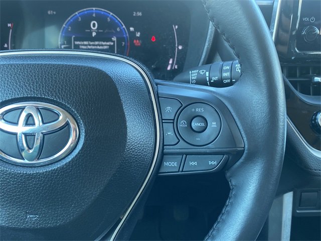 Used 2024 Toyota Corolla Cross XLE image 23