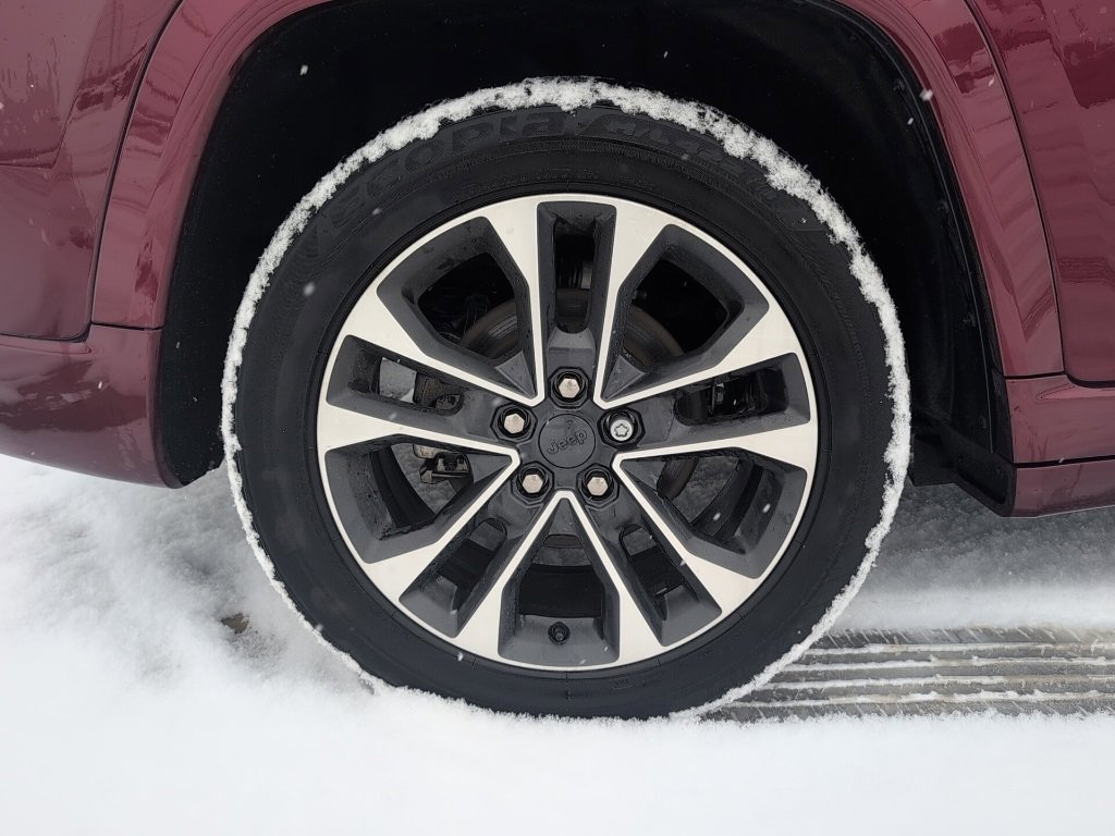 Used 2023 Jeep Grand Cherokee Overland image 9