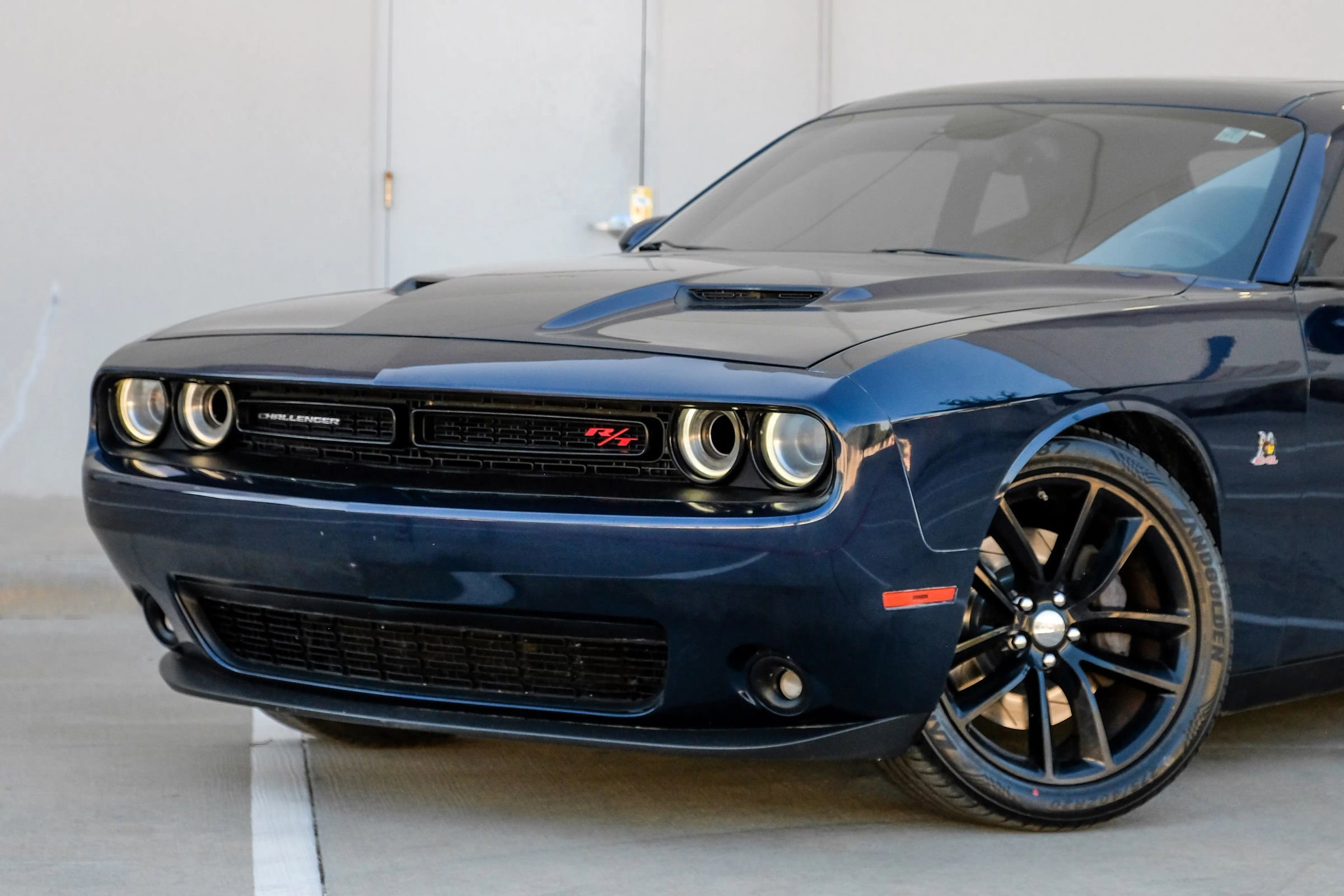 Used 2016 Dodge Challenger R/T Scat Pack w/ Leather Interior Group image 7