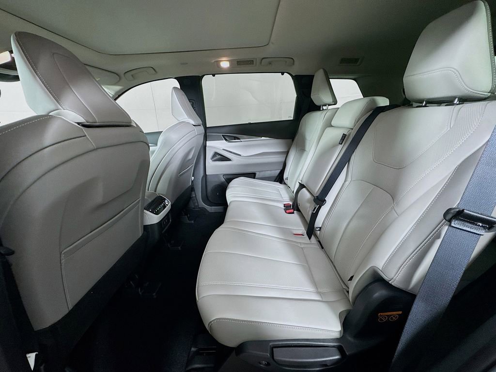 Used 2026 INFINITI QX60 Luxe w/ Cargo Package image 29