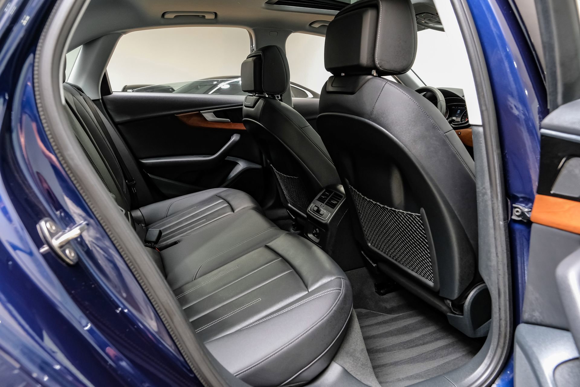 Used 2022 Audi A4 2.0T Premium image 39