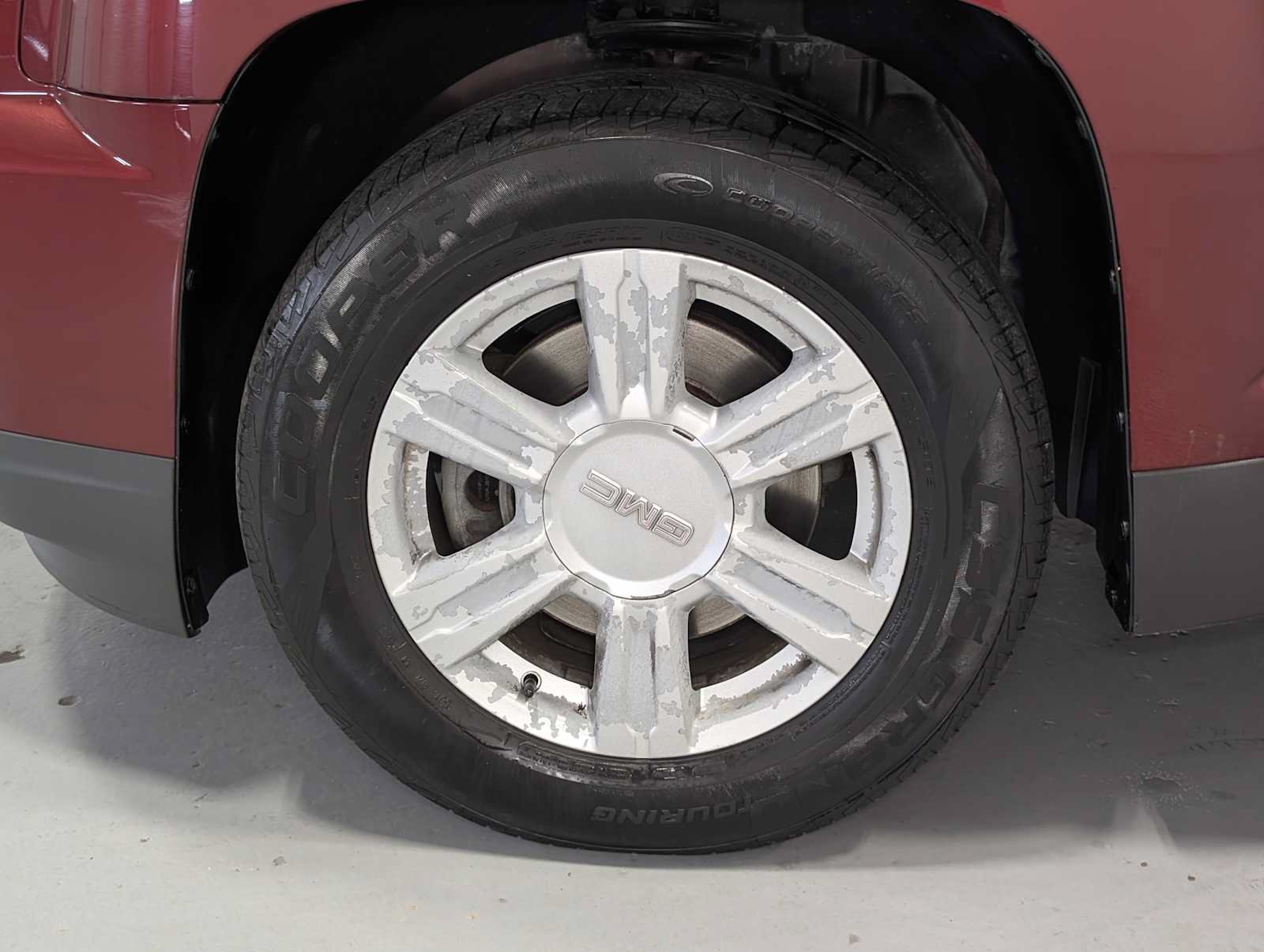 Used 2016 GMC Terrain SLE w/ Driver Alert Package I AWD/4WD image 3