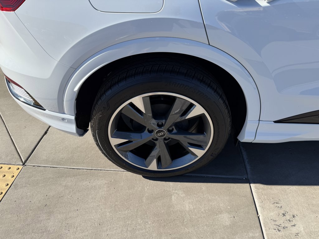 Used 2023 Audi Q4 e-tron Premium Plus w/ Premium Plus image 15
