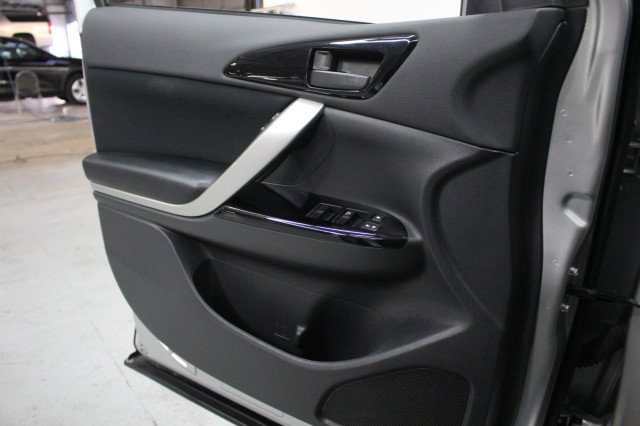 Used 2023 Mitsubishi Eclipse Cross LE image 19