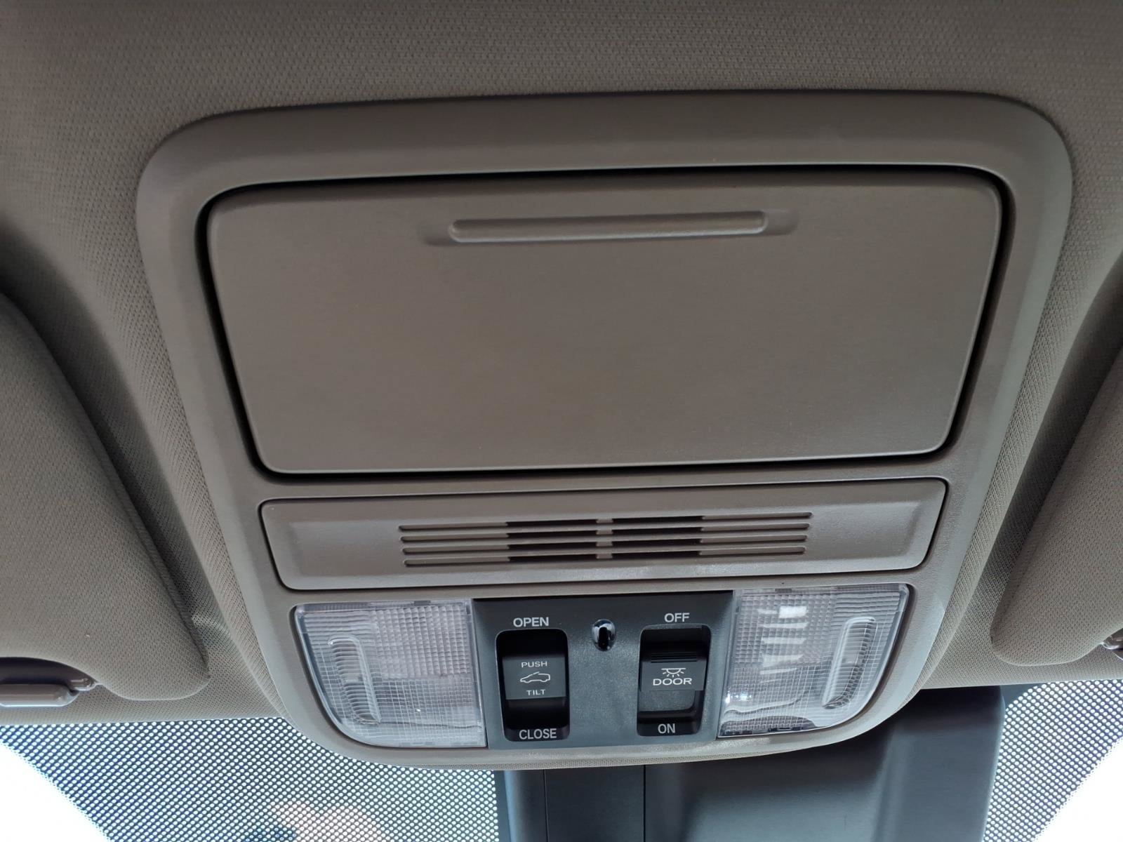 Used 2019 Honda Odyssey EX-L image 18