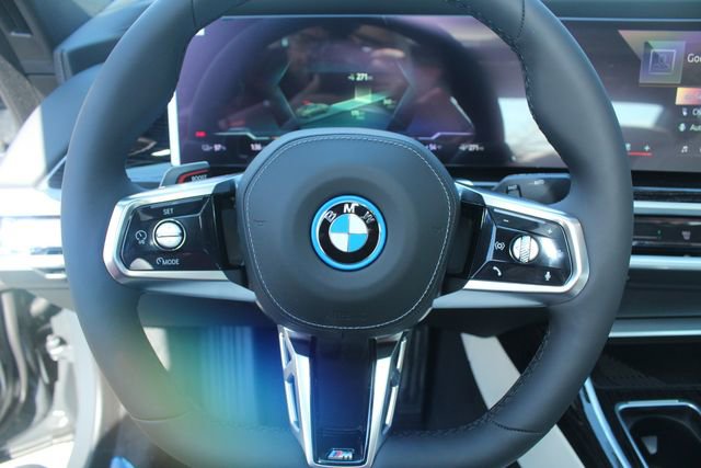 New 2026 BMW i7 xDrive60 w/ Executive Package image 15