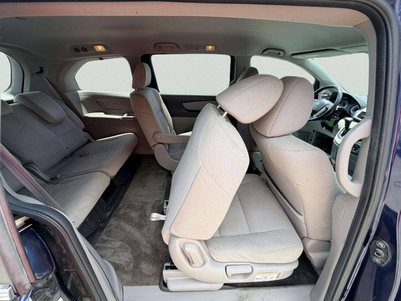 Used 2015 Honda Odyssey LX image 24
