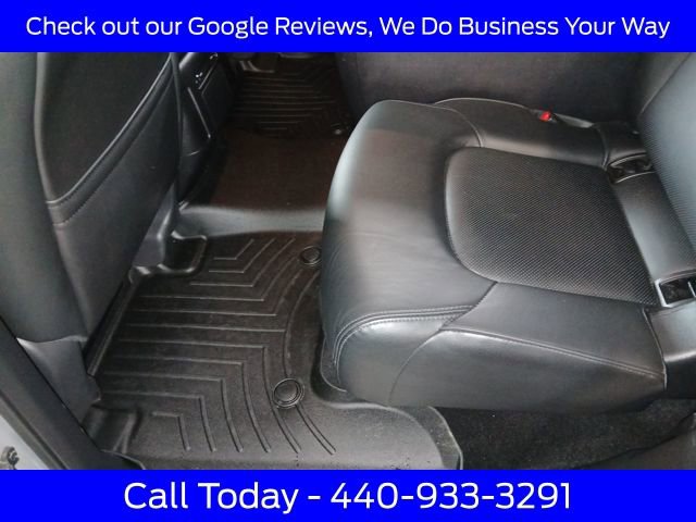 Used 2024 Nissan Armada SL w/ Captain's Chairs Package AWD/4WD image 35