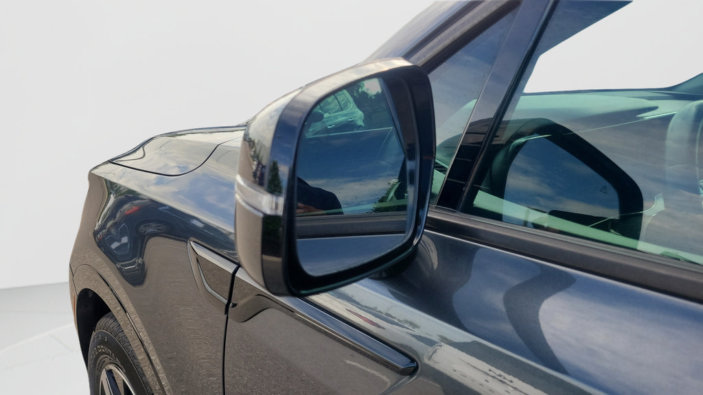 Used 2023 Kia Sorento S w/ Panoramic Sunroof Package FWD image 24