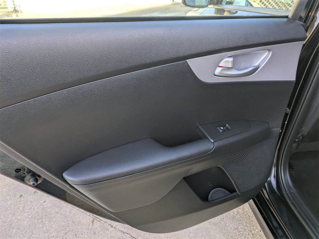 Used 2024 Kia Forte LXS image 27