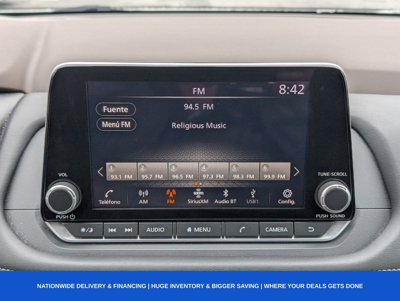 Used 2023 Nissan Rogue S image 35