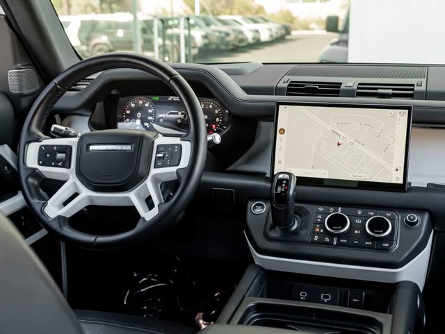 Used 2022 Land Rover Defender 110 X-Dynamic HSE AWD/4WD image 20
