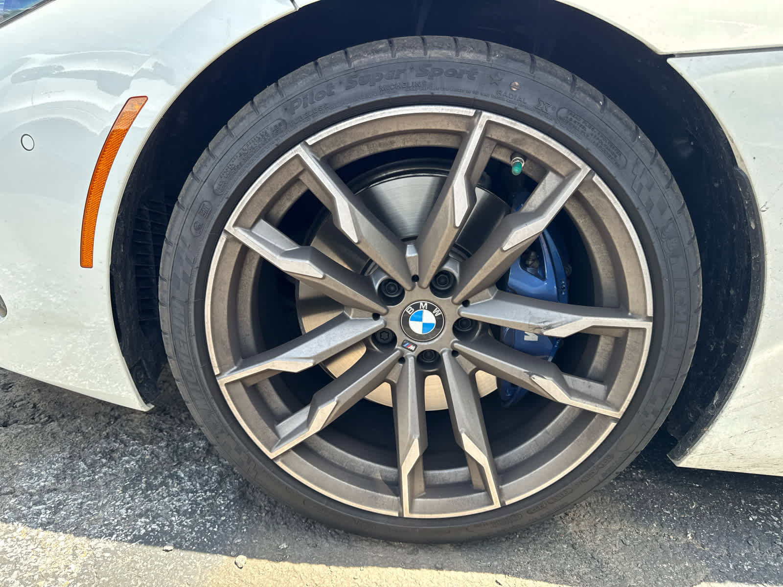 Used 2025 BMW Z4 M40i w/ Premium Package RWD image 9