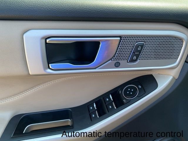 Used 2021 Ford Explorer Limited image 23