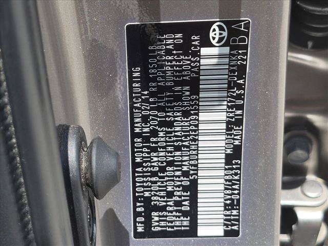 Used 2014 Toyota Corolla LE FWD image 15