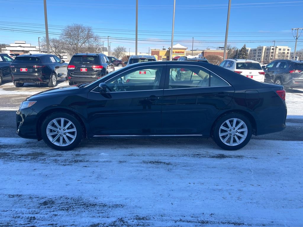 Used 2014 Toyota Camry XLE video 2