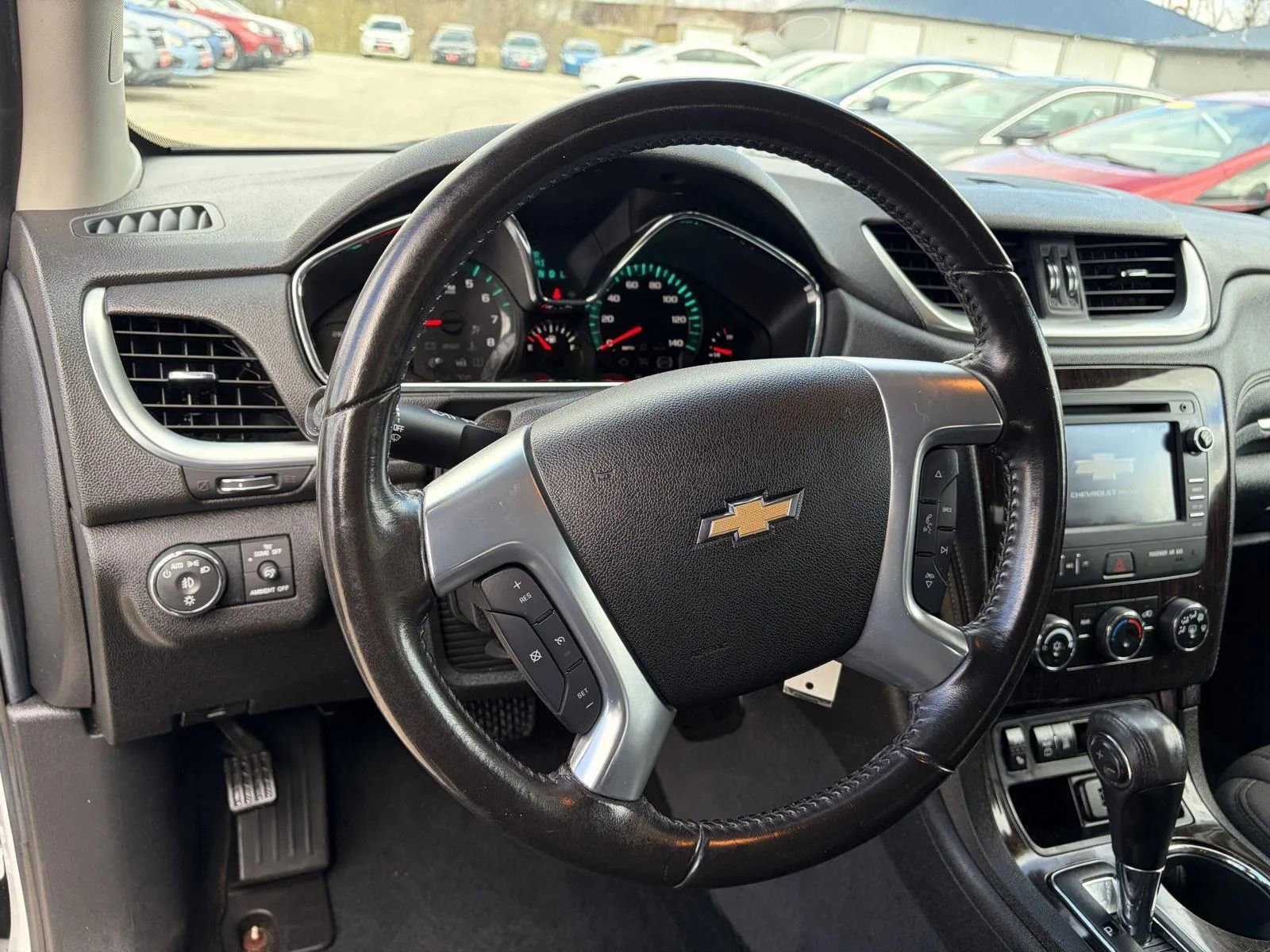 Used 2017 Chevrolet Traverse LT w/ Style and Technology Package AWD/4WD image 12