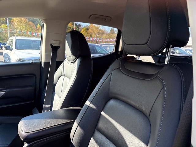 Used 2022 Chevrolet Colorado LT w/ Luxury Package AWD/4WD image 9