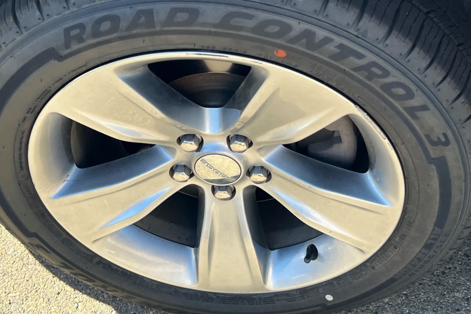 Used 2018 Dodge Challenger SXT RWD image 10