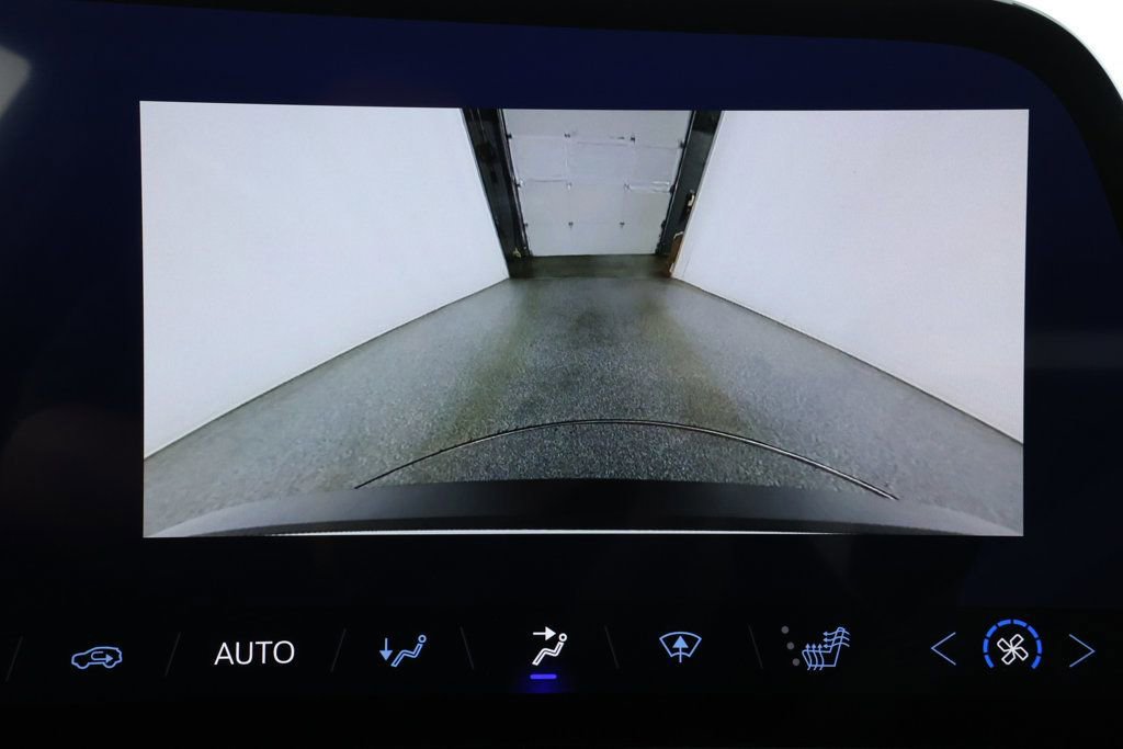 Used 2024 Chevrolet Blazer EV LT image 16