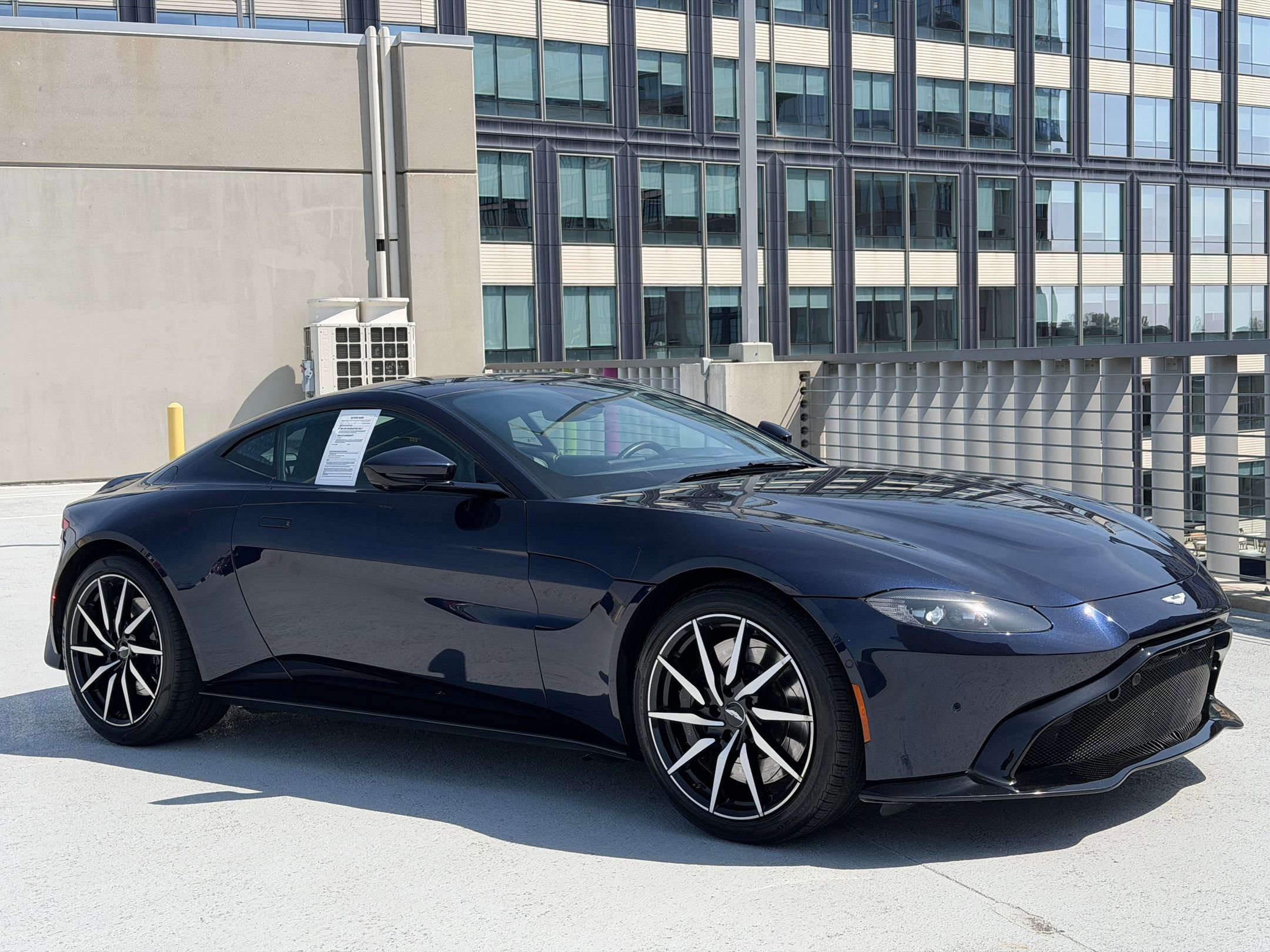 Used 2020 Aston Martin V8 Vantage Coupe image 9