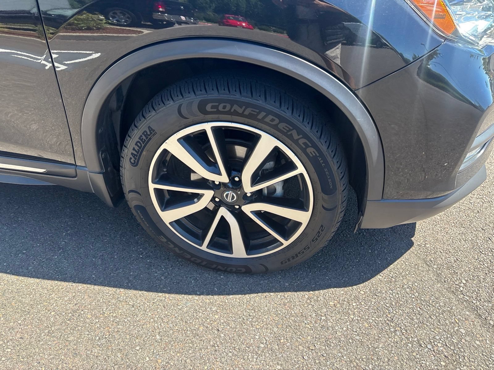 Used 2020 Nissan Rogue SL w/ Premium Package AWD/4WD image 6
