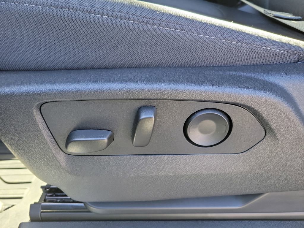 New 2025 GMC Sierra 2500 SLE w/ SLE Convenience Package image 17