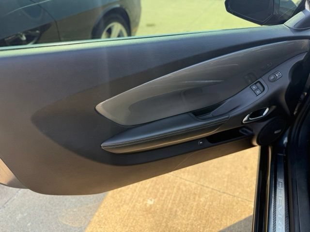 Used 2010 Chevrolet Camaro SS w/ RS Package RWD image 7