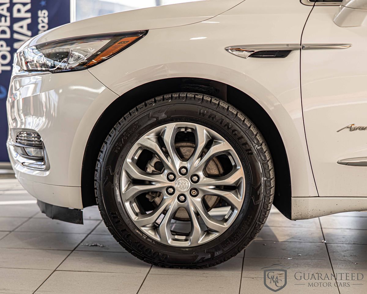 Used 2021 Buick Enclave Avenir w/ Avenir Technology Package AWD/4WD image 7