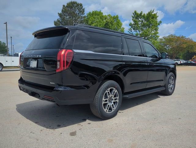 New 2026 Ford Expedition Max Active RWD image 4