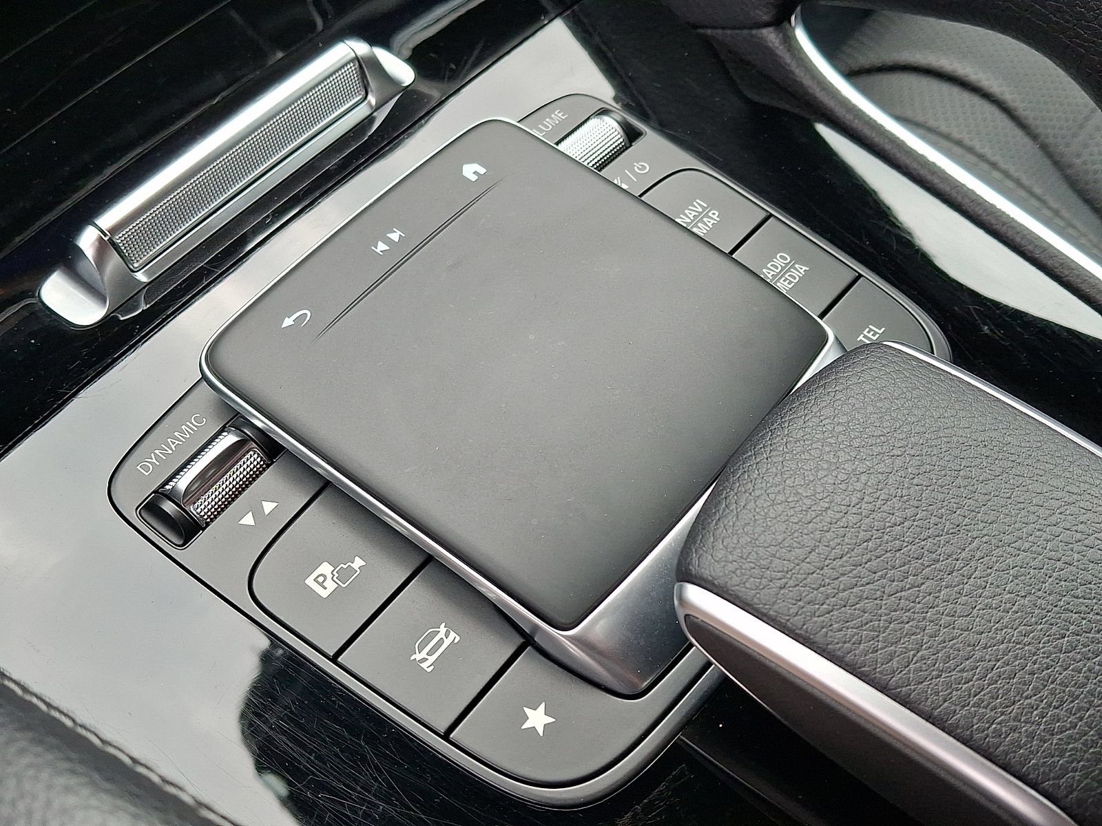 Certified 2024 Mercedes-Benz GLS 580 4MATIC image 24
