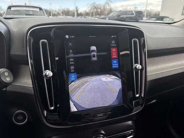 Used 2023 Volvo XC40 B5 Plus w/ Driver Assist Package image 14